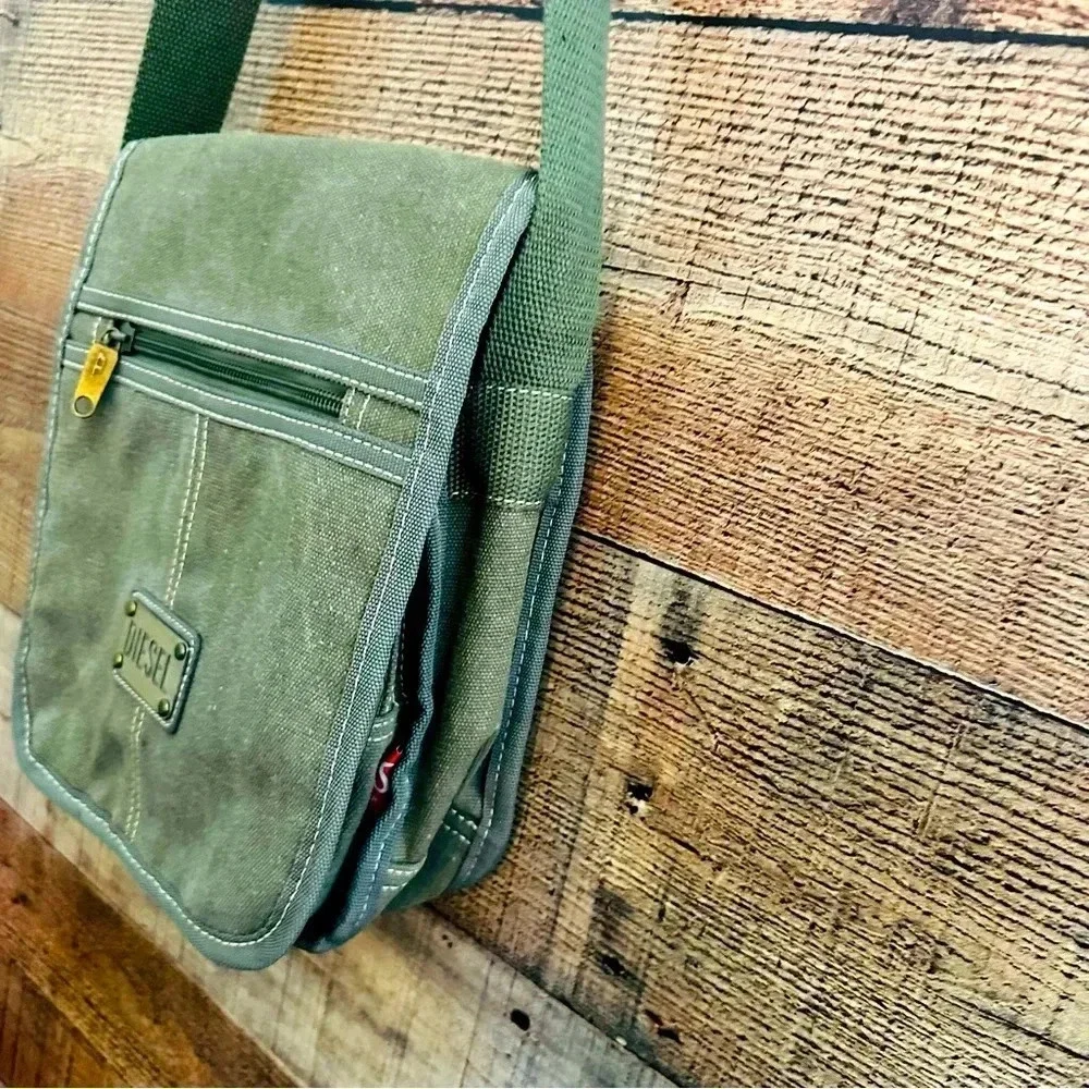 New Unisex Rare Vintage Y2K Diesel Distressed Crossbody Mulitpocket Military Bag